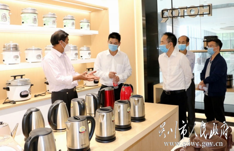 7-在浩特電器有限公司調研IMG_8405.JPG